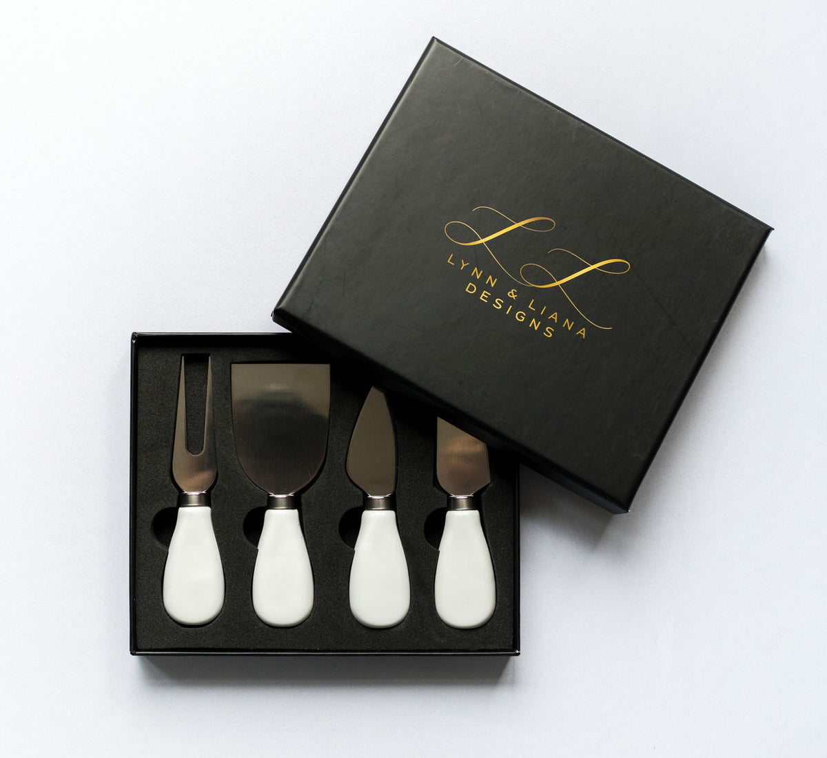 Lynn &amp; Lianna Resin Accented Cheese Knife Set
