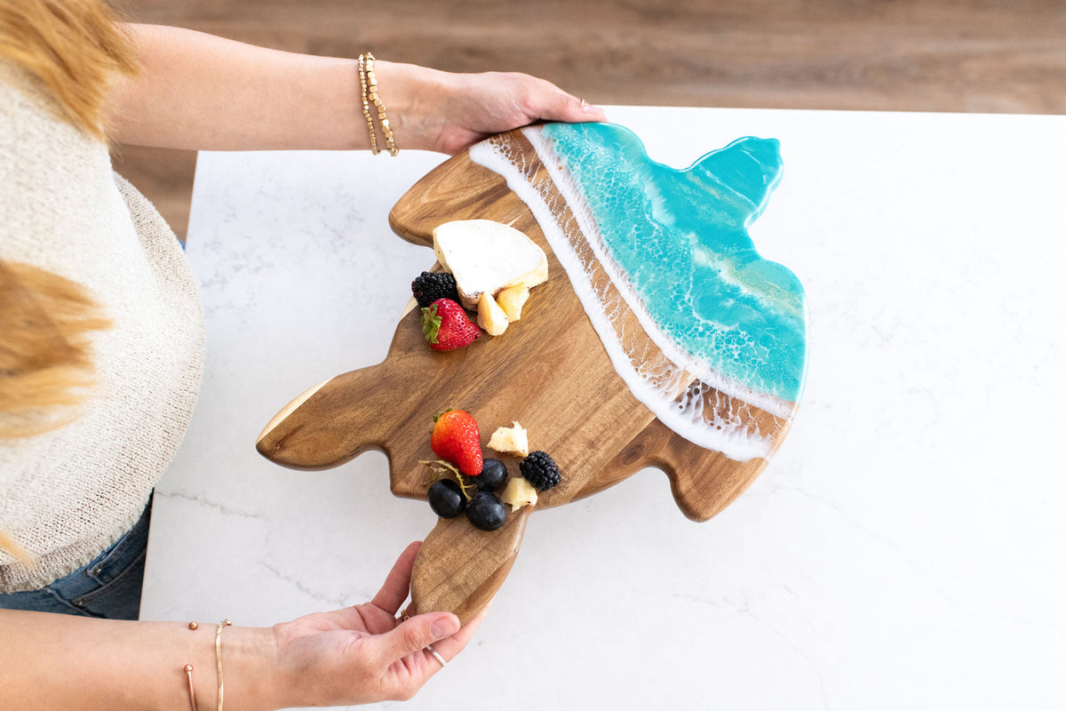 Lynn &amp; Liana Resin Turtle Tray