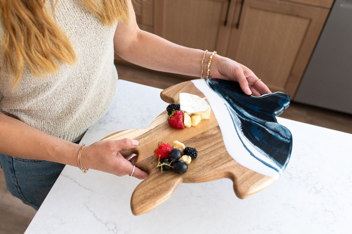 Lynn &amp; Liana Resin Turtle Tray