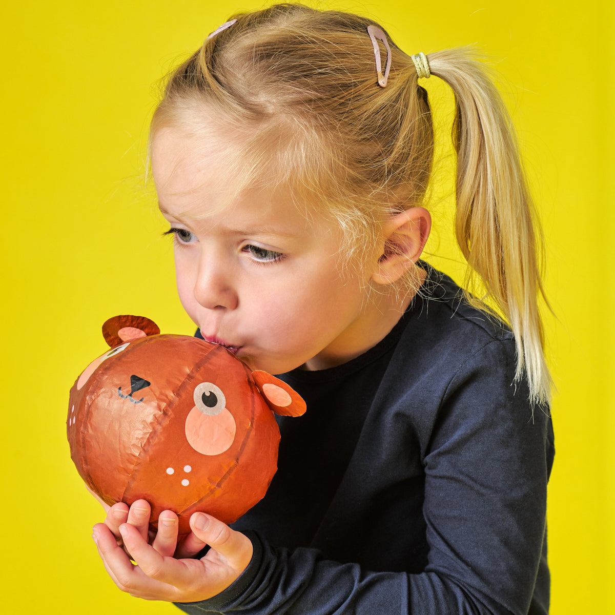 Kikkerland Paper Balloon