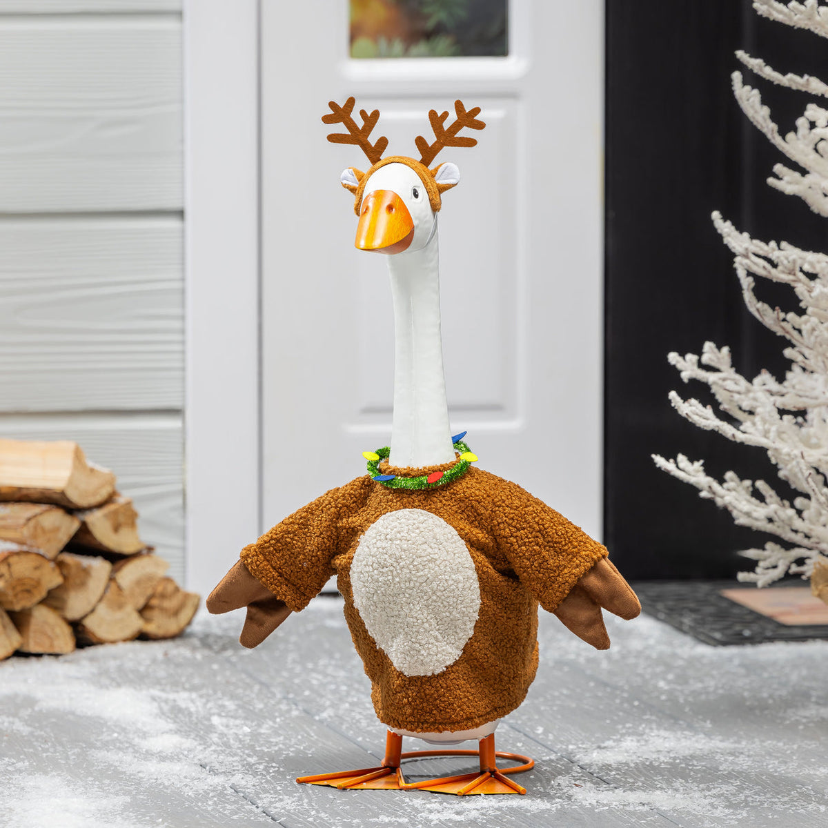 Giddy The Goose Seasonal Outfits